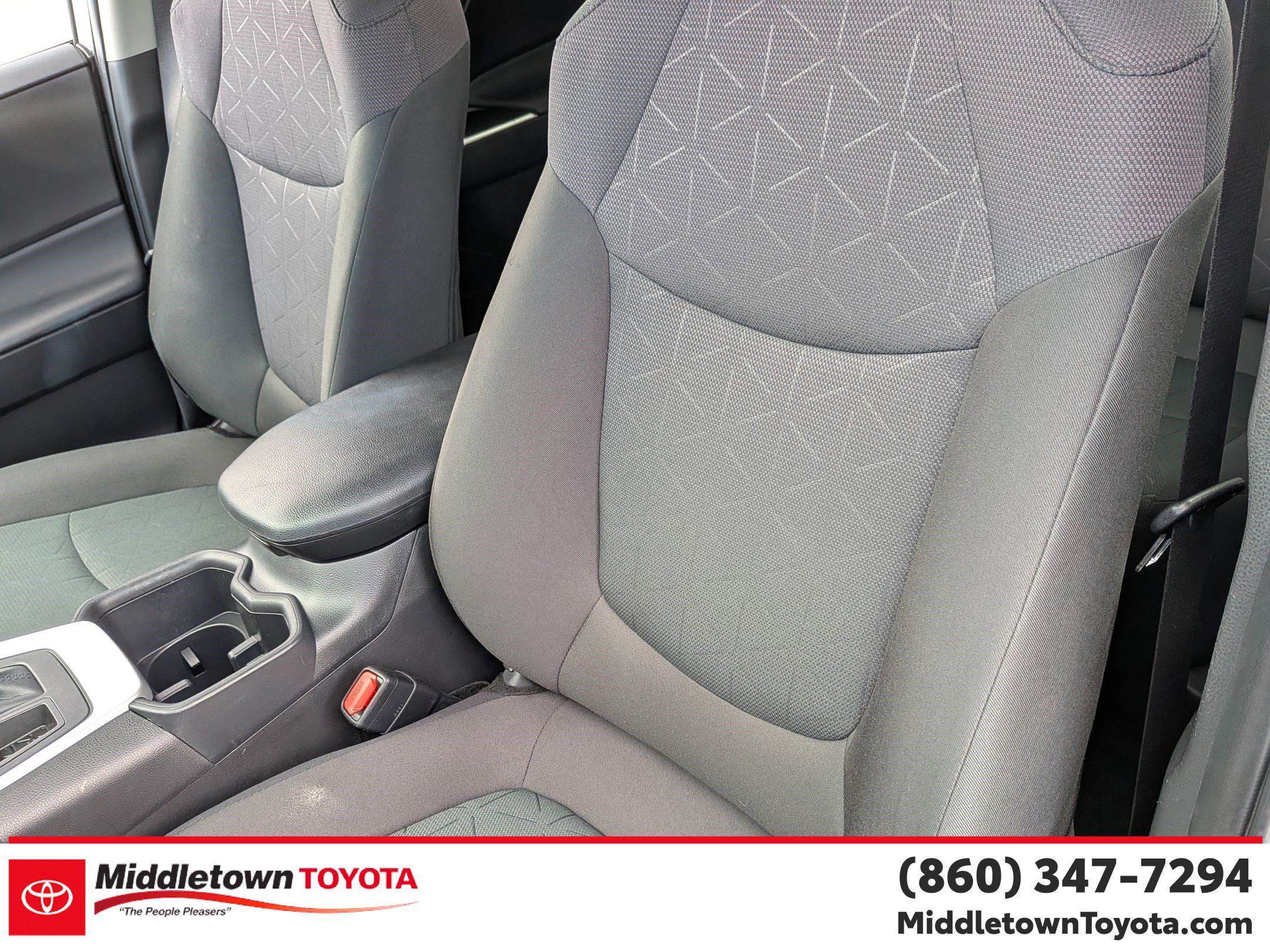 Certified 2025 Toyota RAV4 XLE AWD/4WD image 14