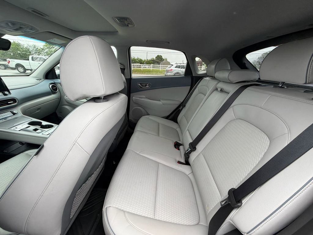 Used 2021 Hyundai Kona Ultimate FWD image 15