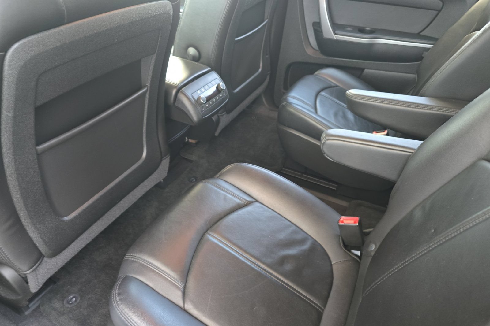 Used 2012 GMC Acadia SLT AWD/4WD image 12