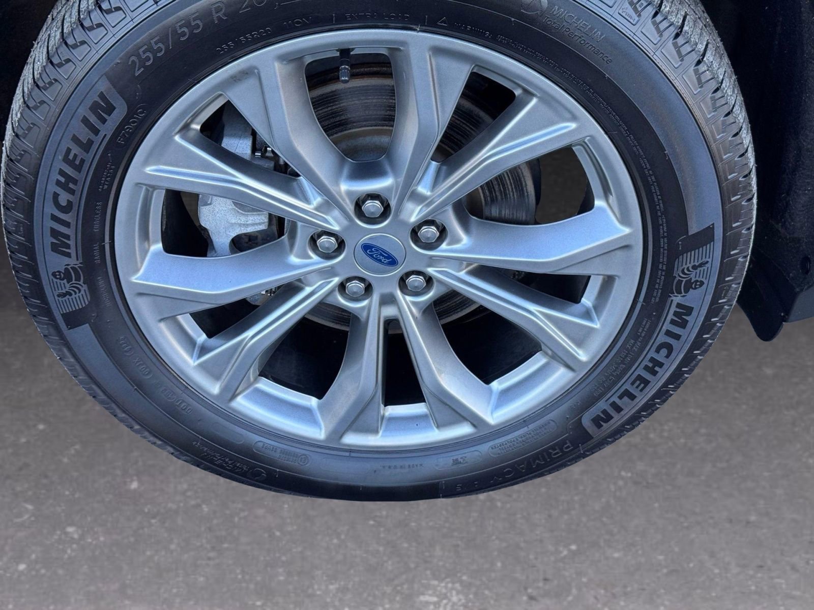 Used 2022 Ford Explorer XLT w/ Equipment Group 202A image 11