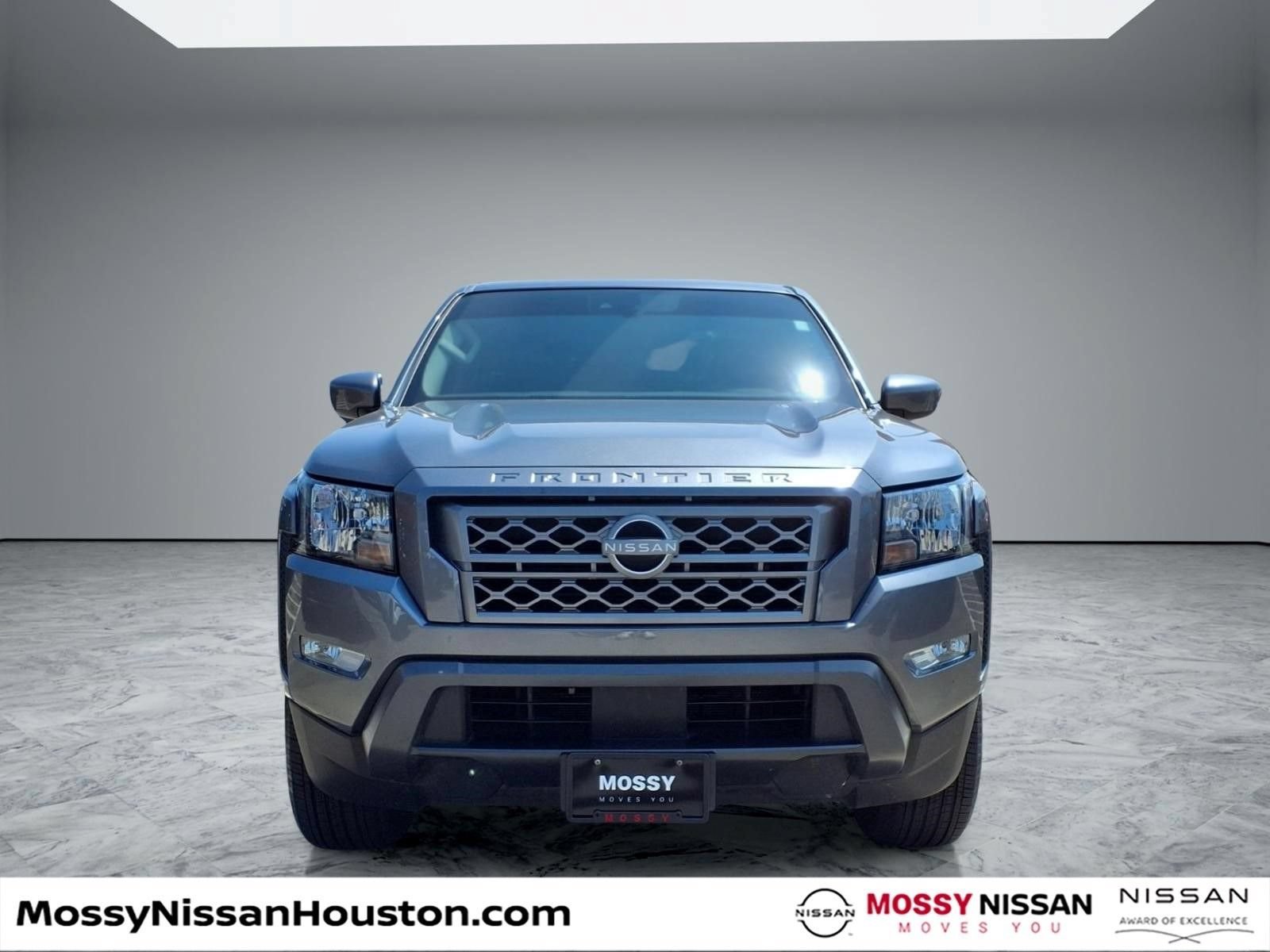 Certified 2024 Nissan Frontier SV w/ SV Convenience Package RWD image 3