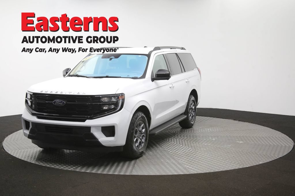 Used 2025 Ford Expedition Active AWD/4WD image 54