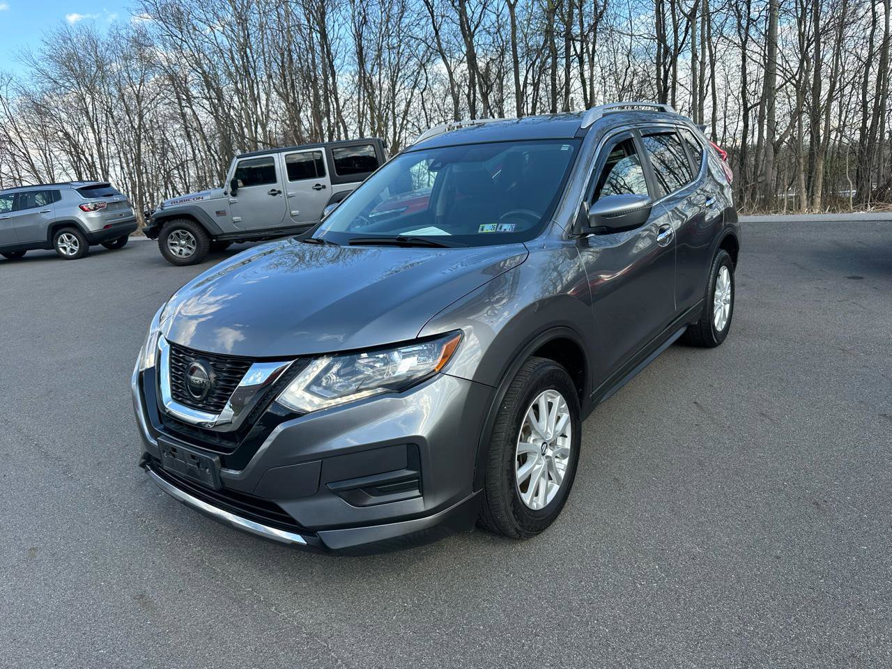 Used 2020 Nissan Rogue SV AWD/4WD image 1