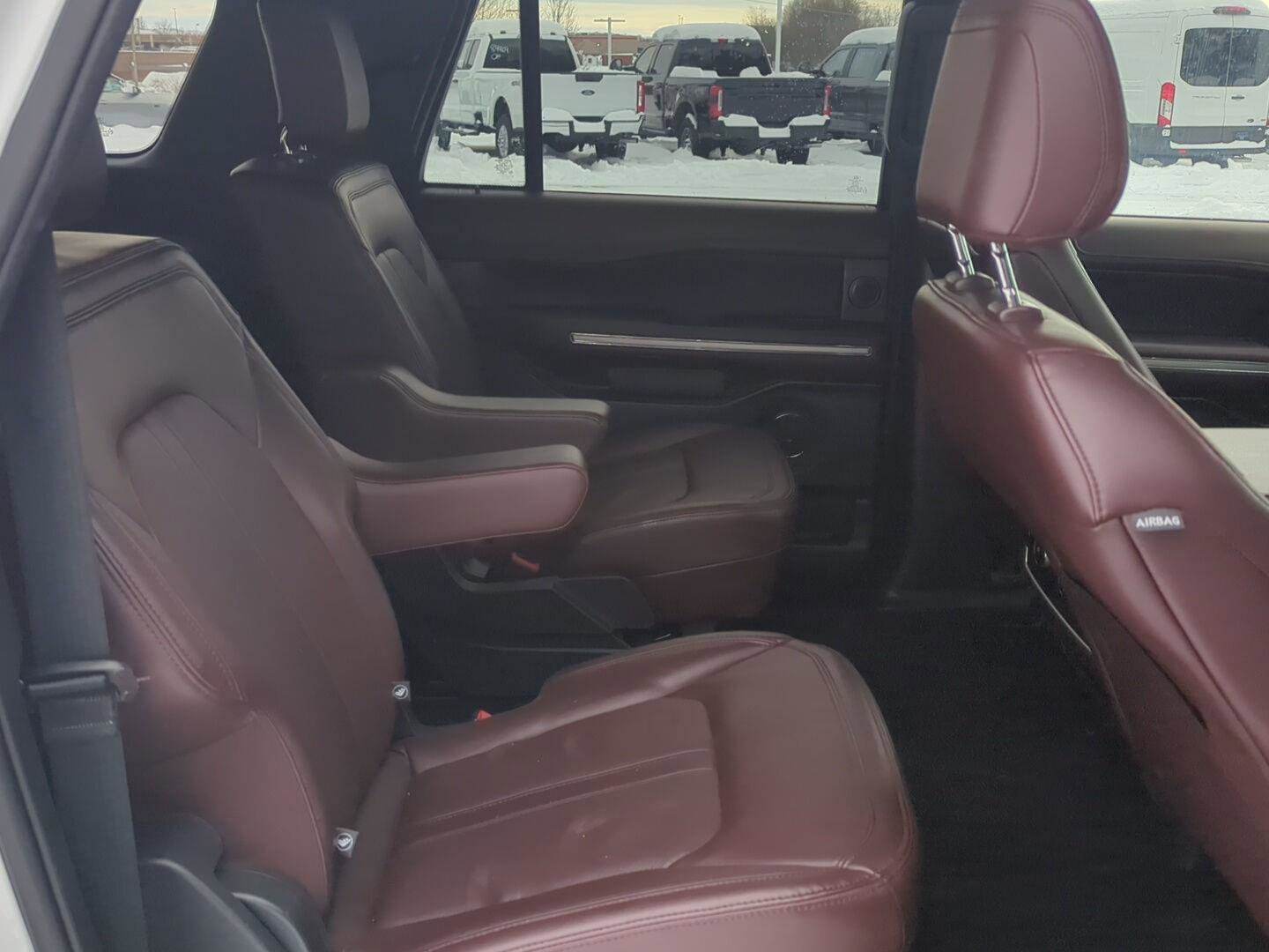 Used 2022 Ford Expedition Max Limited image 29