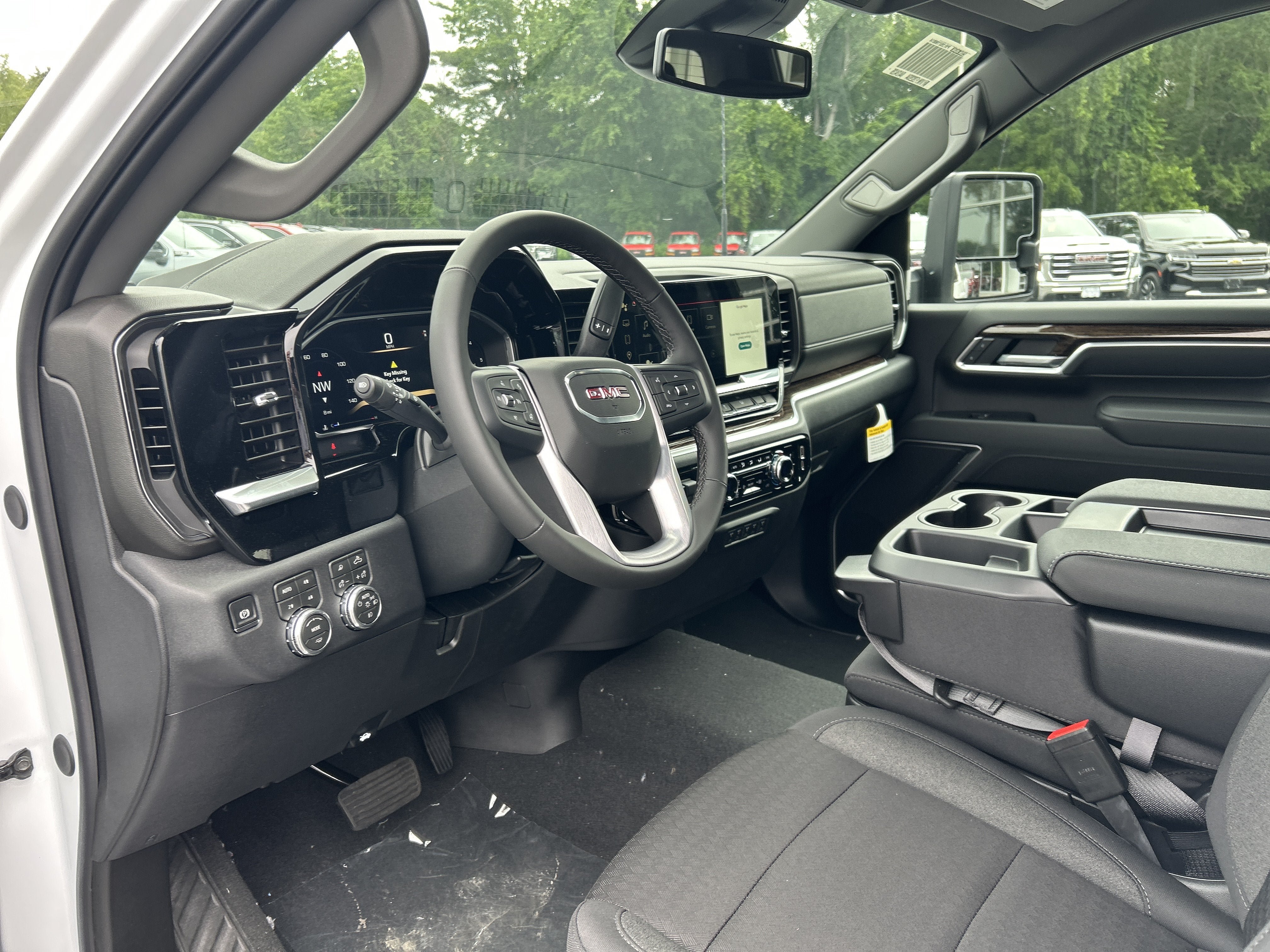 New 2026 GMC Sierra 2500 SLE w/ SLE Value Package; AWD/4WD image 18