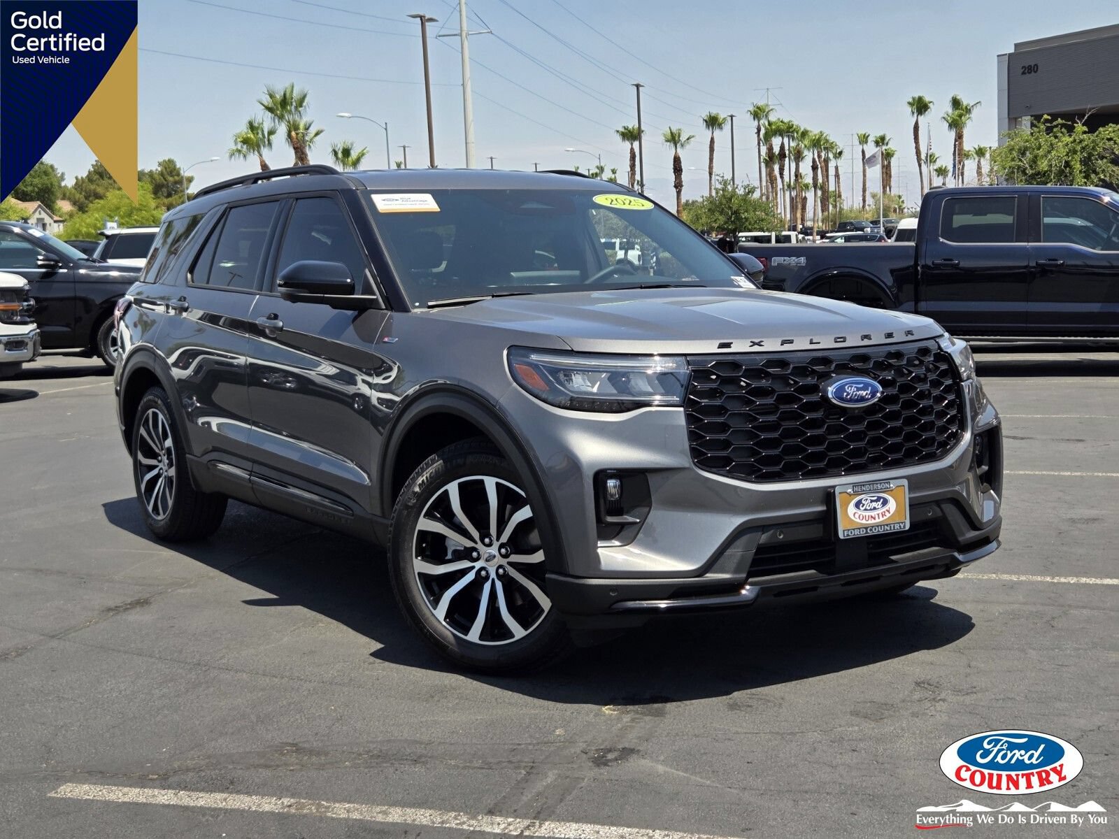 Certified 2025 Ford Explorer ST-Line RWD image 1