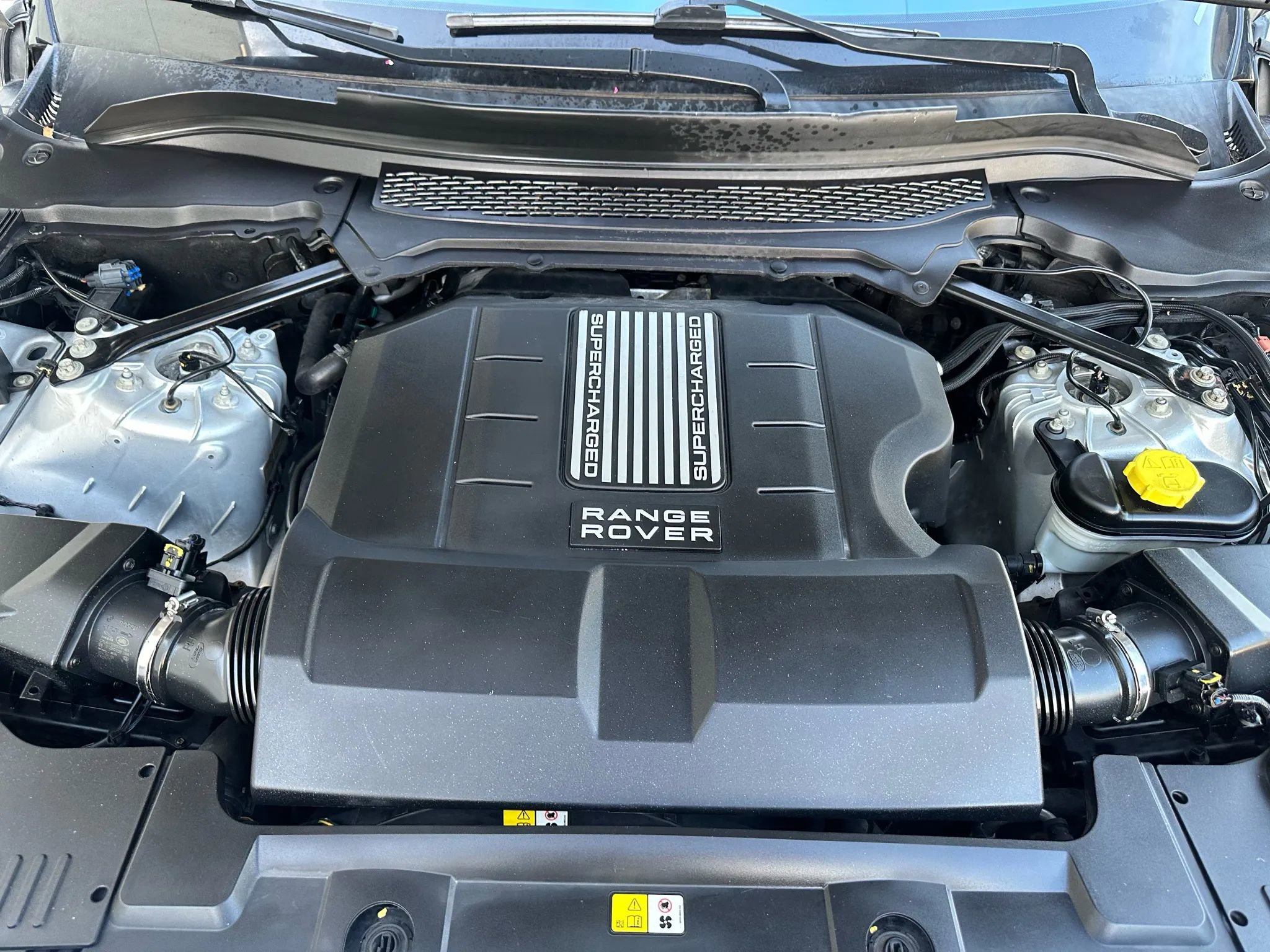 Used 2014 Land Rover Range Rover Long Wheelbase Autobiography image 33