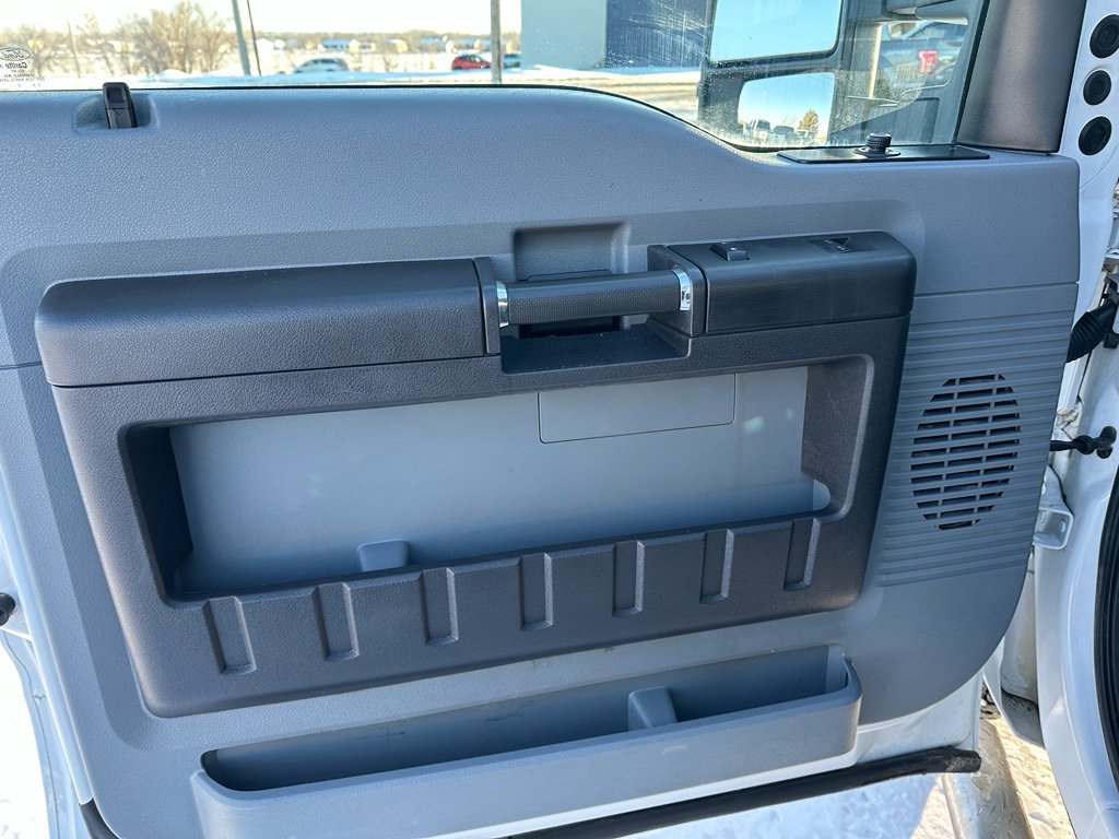 Used 2016 Ford F250 XL w/ XL Appearance Package image 8