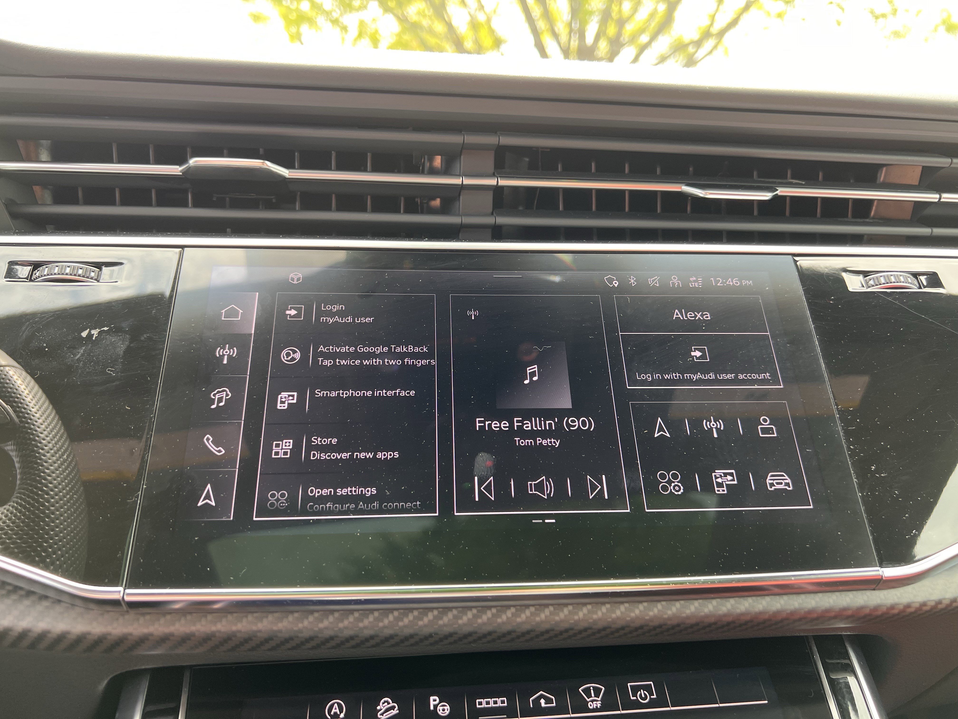 Used 2024 Audi SQ8 Prestige w/ Prestige Package image 24