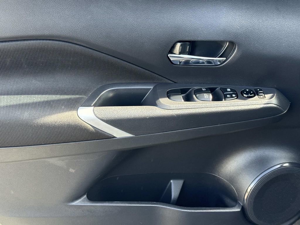Certified 2024 Nissan Kicks SV image 16