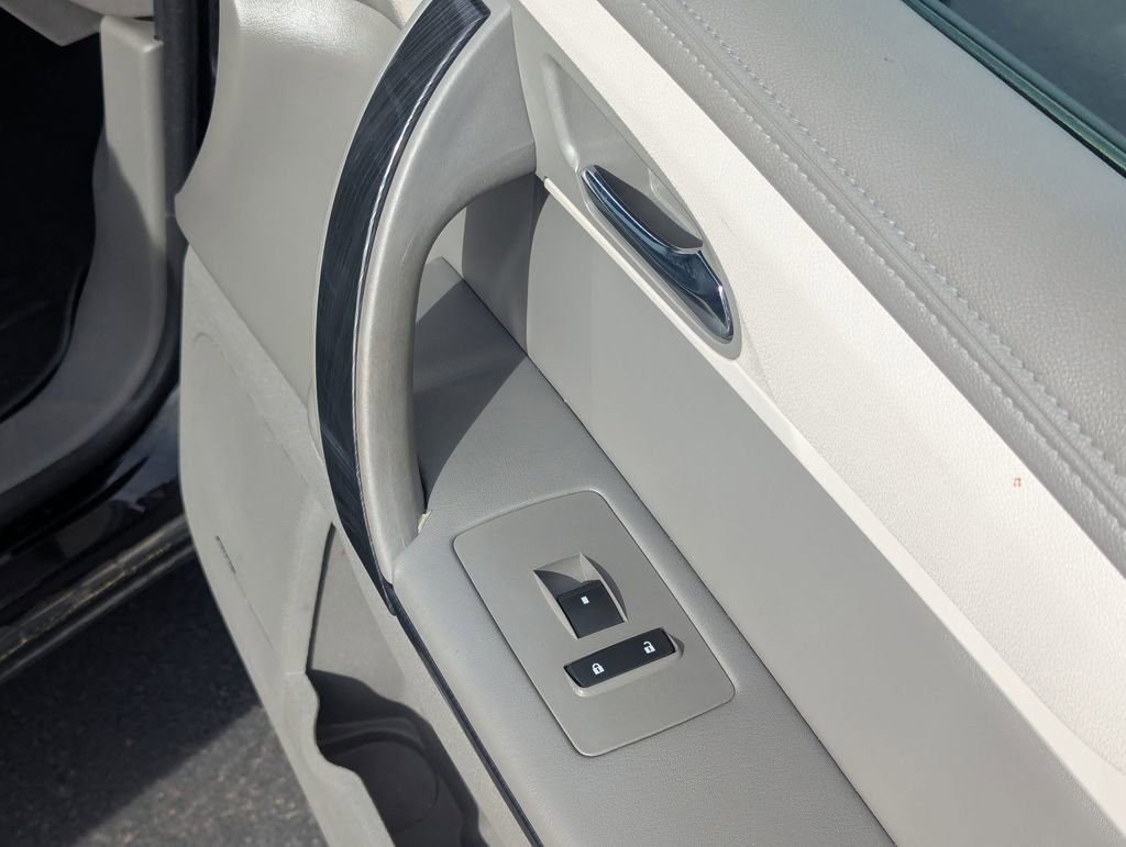 Used 2016 Chevrolet Traverse LTZ image 37