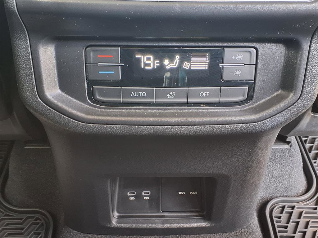 Certified 2025 Volkswagen Atlas Peak Edition SE image 17