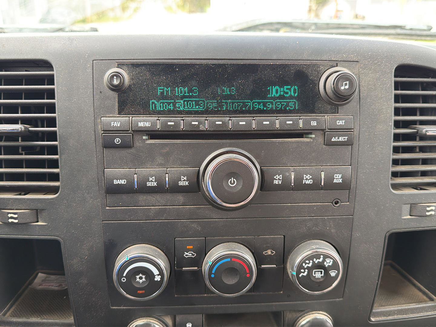 Used 2012 Chevrolet Silverado 2500 W/T w/ Snow Plow Prep Package image 10