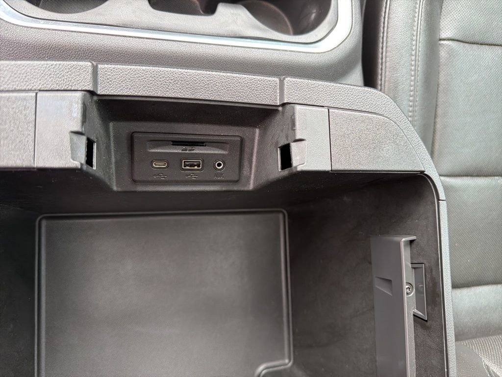 Used 2019 GMC Sierra 1500 SLT image 47