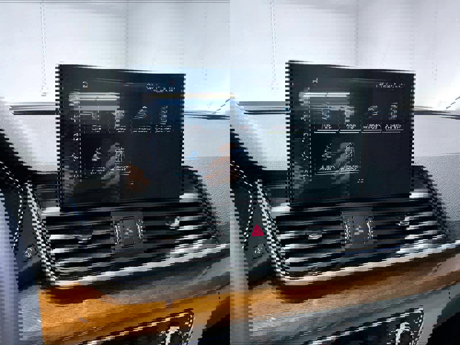 Certified 2023 Audi Q5 2.0T Premium Plus w/ Premium Plus Package AWD/4WD image 37