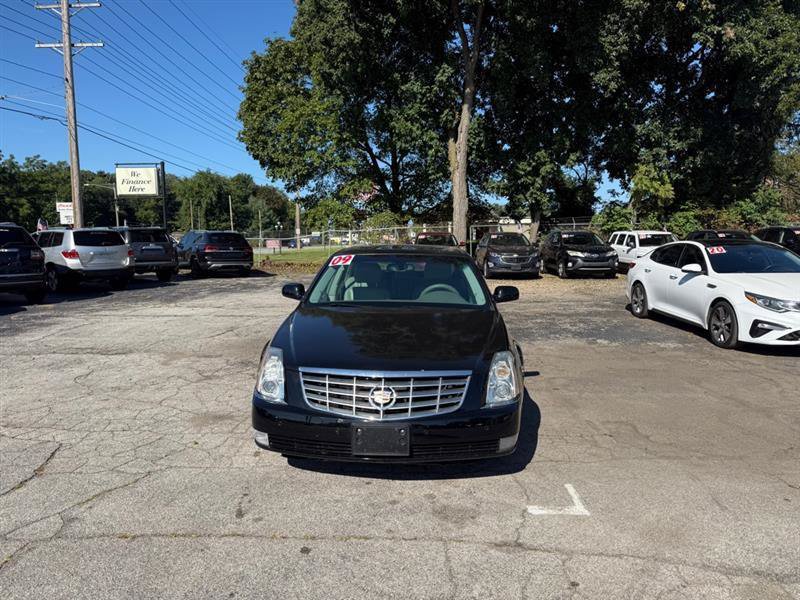 Used 2009 Cadillac DTS w/ Sun And Sound Package FWD image 16