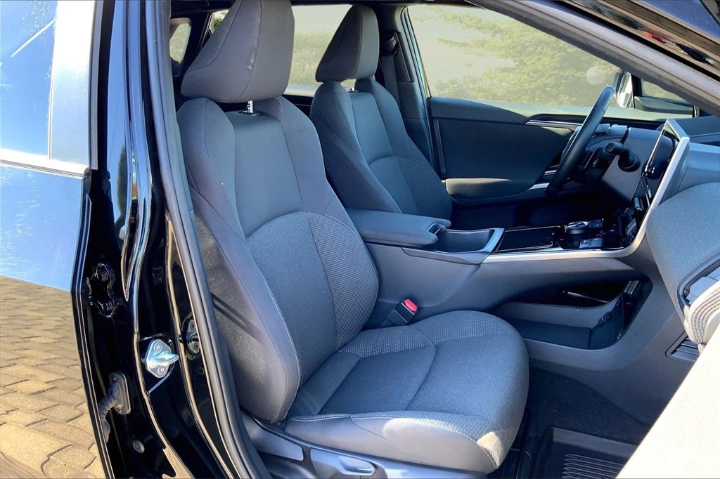 Used 2023 Subaru Solterra Premium image 28