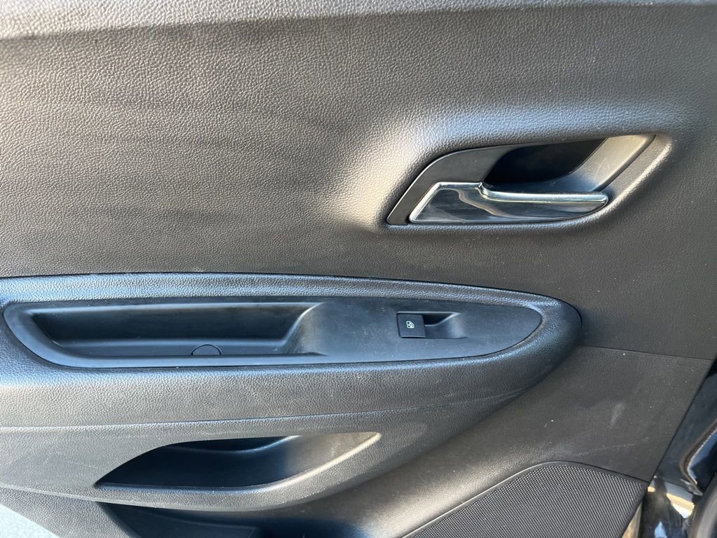 Used 2020 Chevrolet Trax LS w/ Tint and Cruise Package image 51