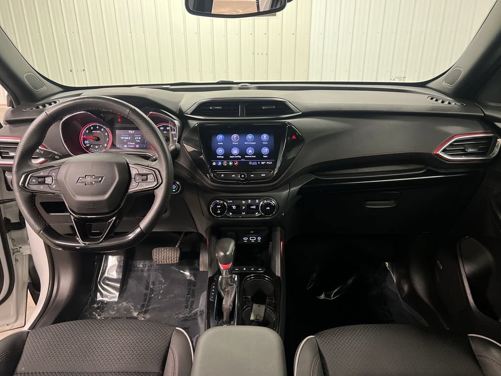Certified 2023 Chevrolet TrailBlazer RS w/ Sun and Liftgate Package AWD/4WD image 17