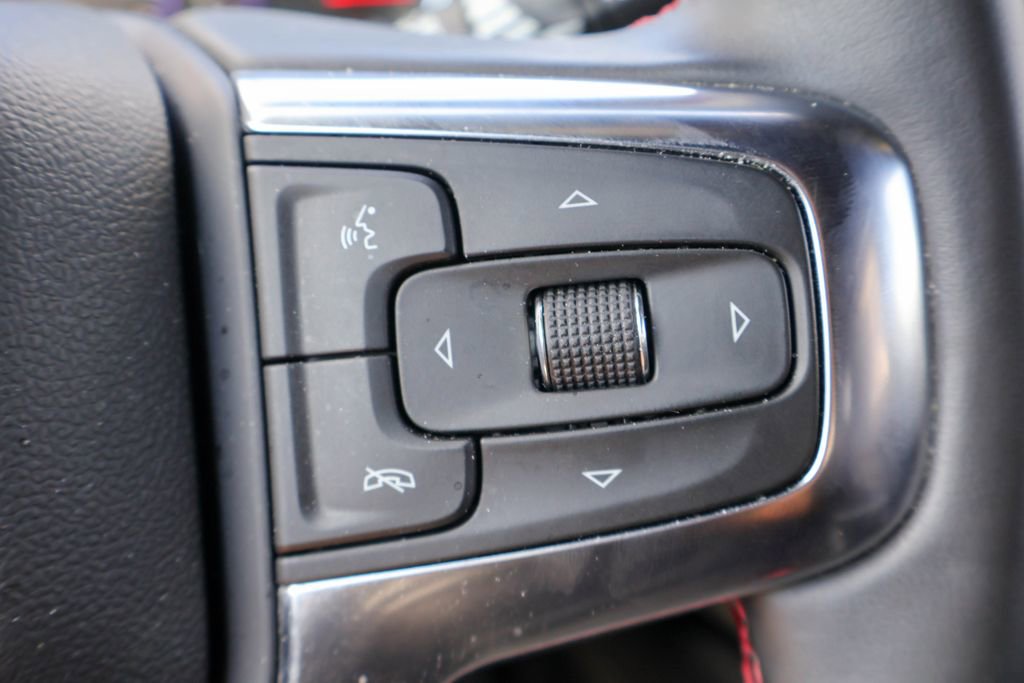 Used 2025 Chevrolet Blazer RS FWD image 13