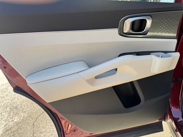 Used 2025 Kia Sorento S w/ Panoramic Sunroof Package image 36