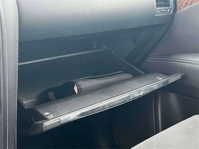 Used 2017 Nissan Armada SV image 26