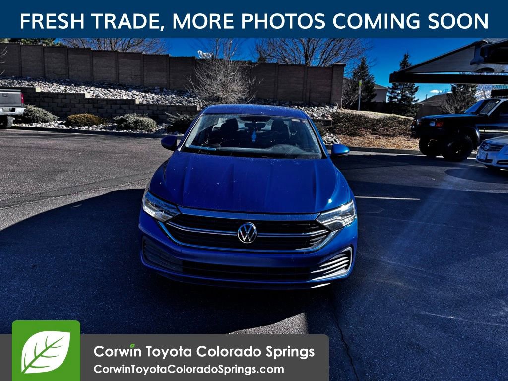 Used 2023 Volkswagen Jetta S image 2