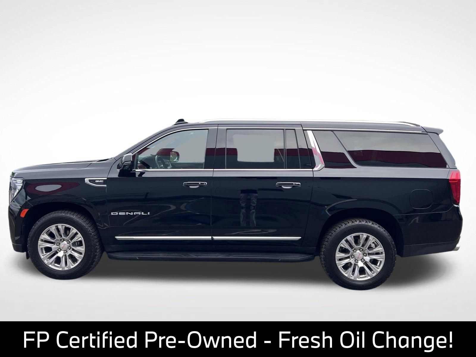Used 2024 GMC Yukon XL Denali AWD/4WD image 4