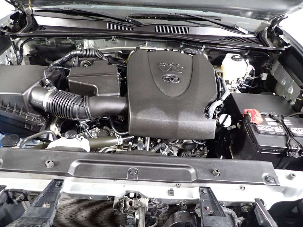 Used 2023 Toyota Tacoma TRD Off-Road w/ TRD Premium Off Road Package image 10