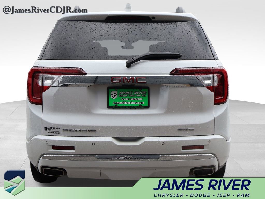 Used 2023 GMC Acadia Denali w/ Denali Ultimate Package AWD/4WD image 3