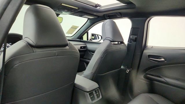 Used 2024 Lexus UX 250h FWD image 30