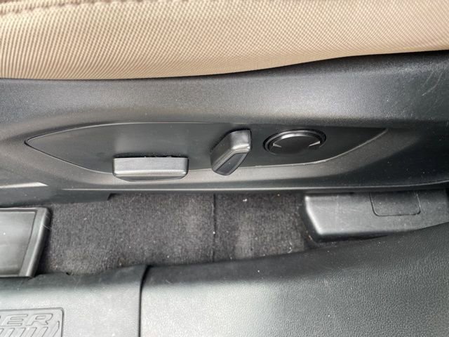 Used 2023 Ford Explorer XLT image 23