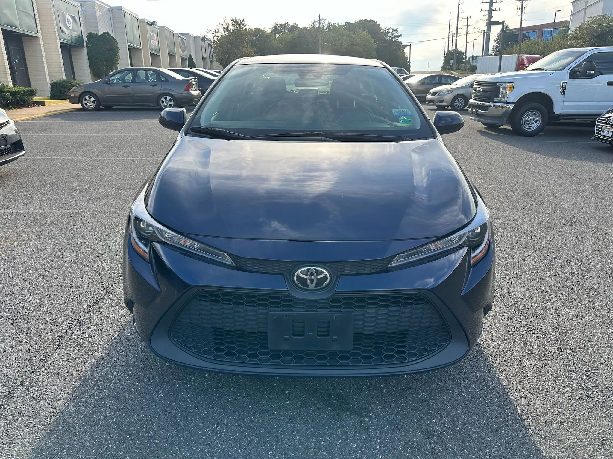 Used 2022 Toyota Corolla LE image 8