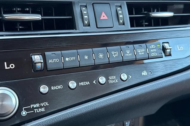 Used 2023 Lexus ES 250 w/ Premium Package AWD/4WD image 28