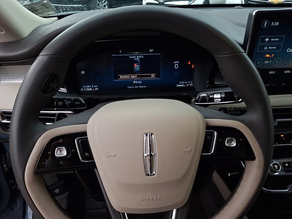 Used 2023 Lincoln Corsair AWD image 18