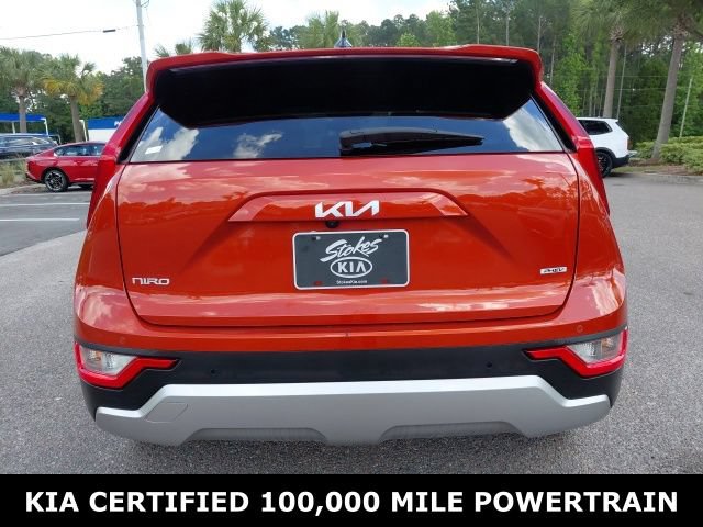 Certified 2023 Kia Niro EX FWD image 6