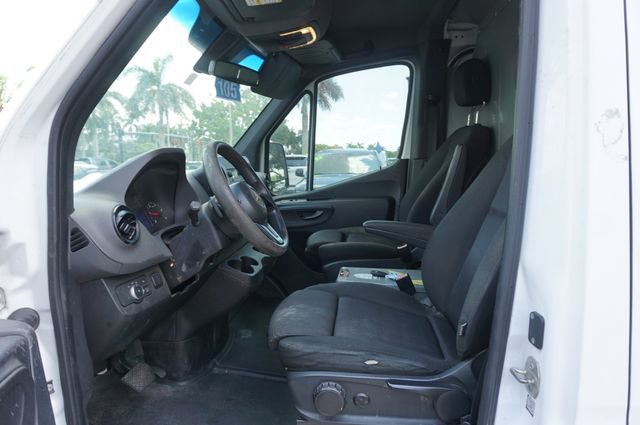Used 2019 Mercedes-Benz Sprinter 144 image 27