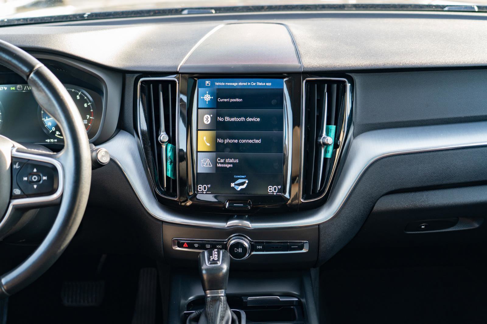 Used 2018 Volvo XC60 T5 Momentum w/ Convenience Package AWD/4WD image 22