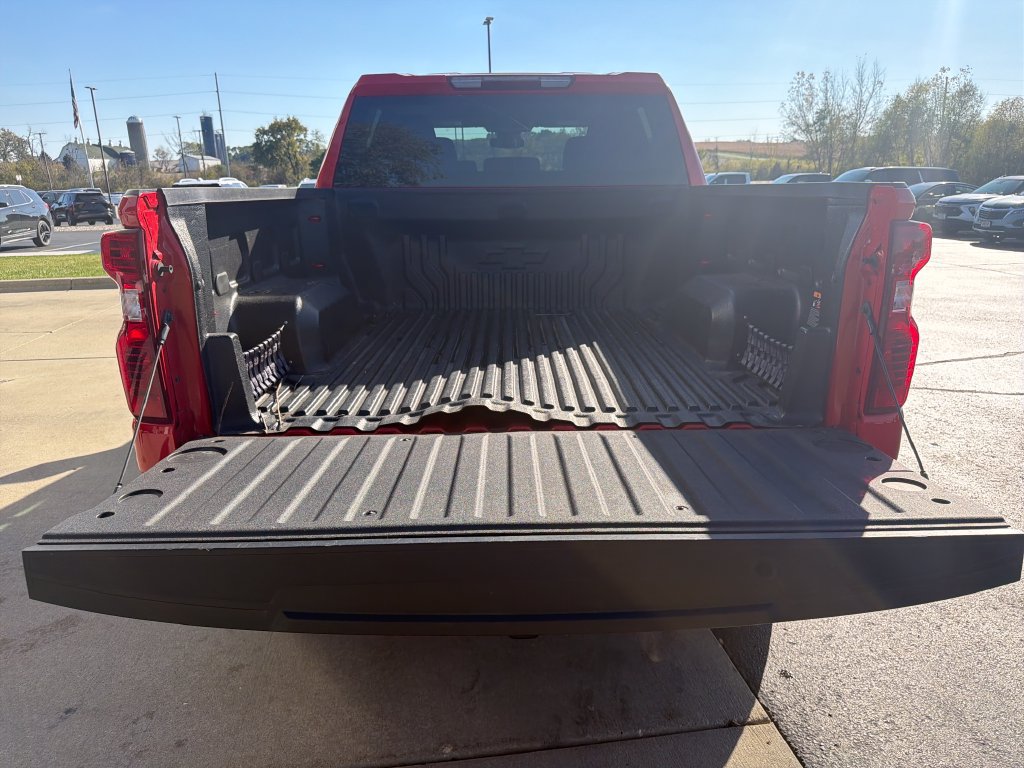 Certified 2025 Chevrolet Silverado 1500 LT AWD/4WD image 30