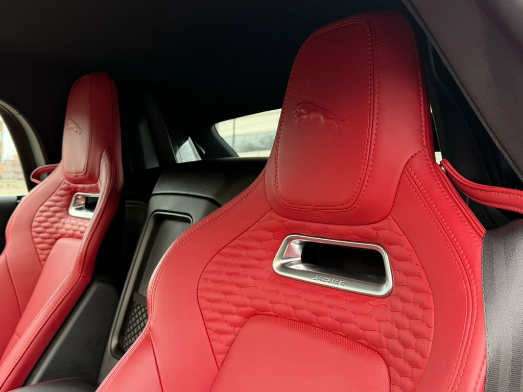 Used 2022 Jaguar F-TYPE P450 image 43