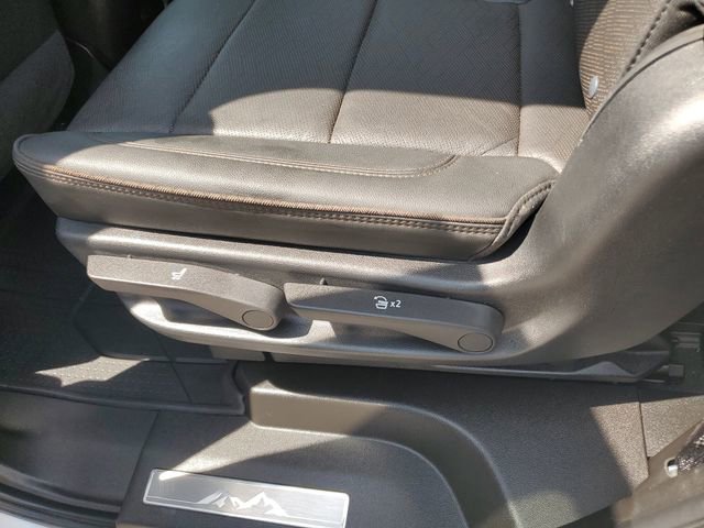 Certified 2021 Chevrolet Tahoe High Country AWD/4WD image 15