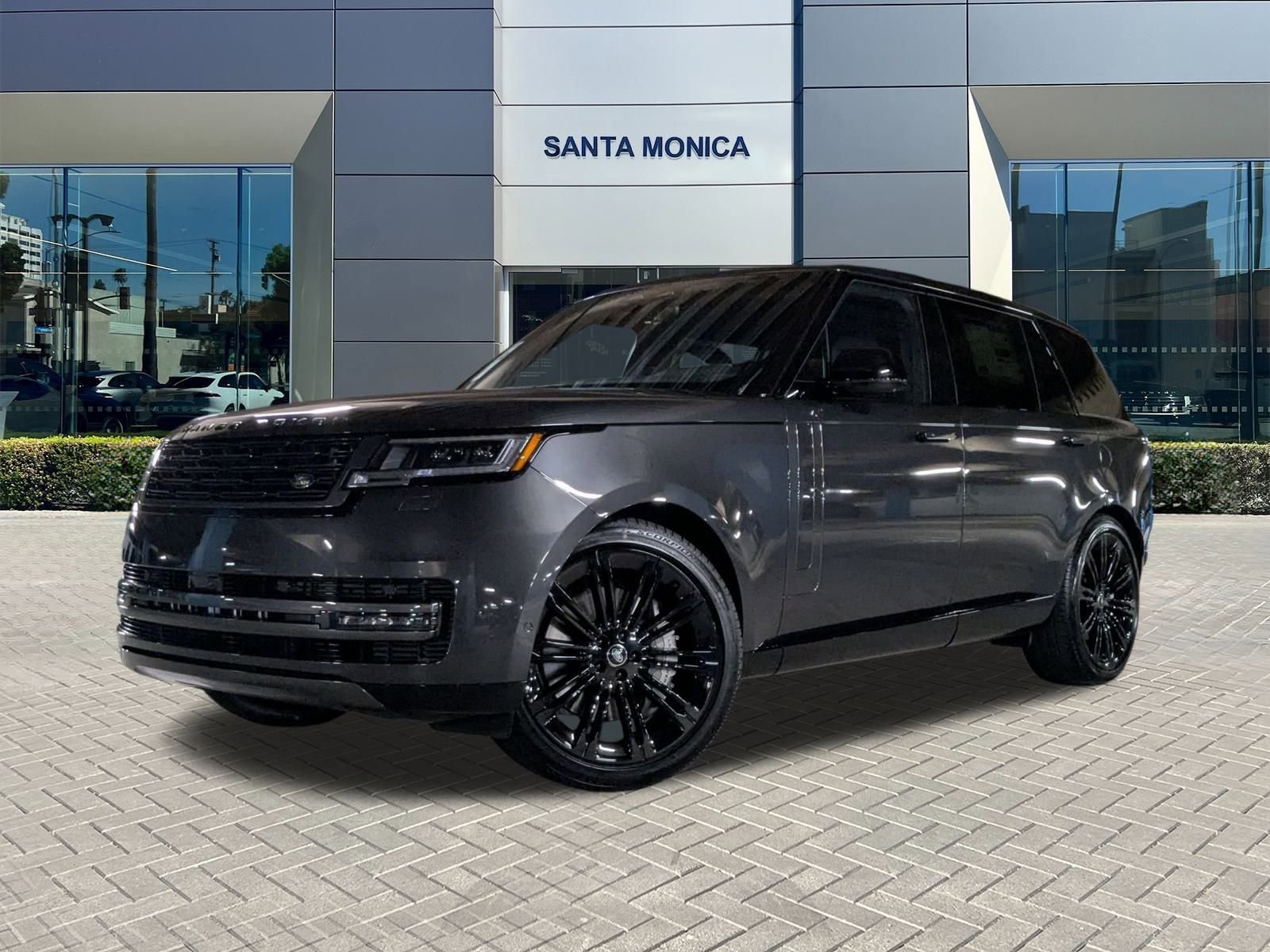 New 2025 Land Rover Range Rover Long Wheelbase SE image 1