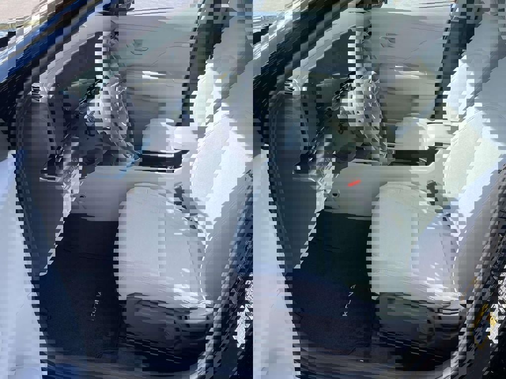 New 2026 Hyundai Kona SE image 16