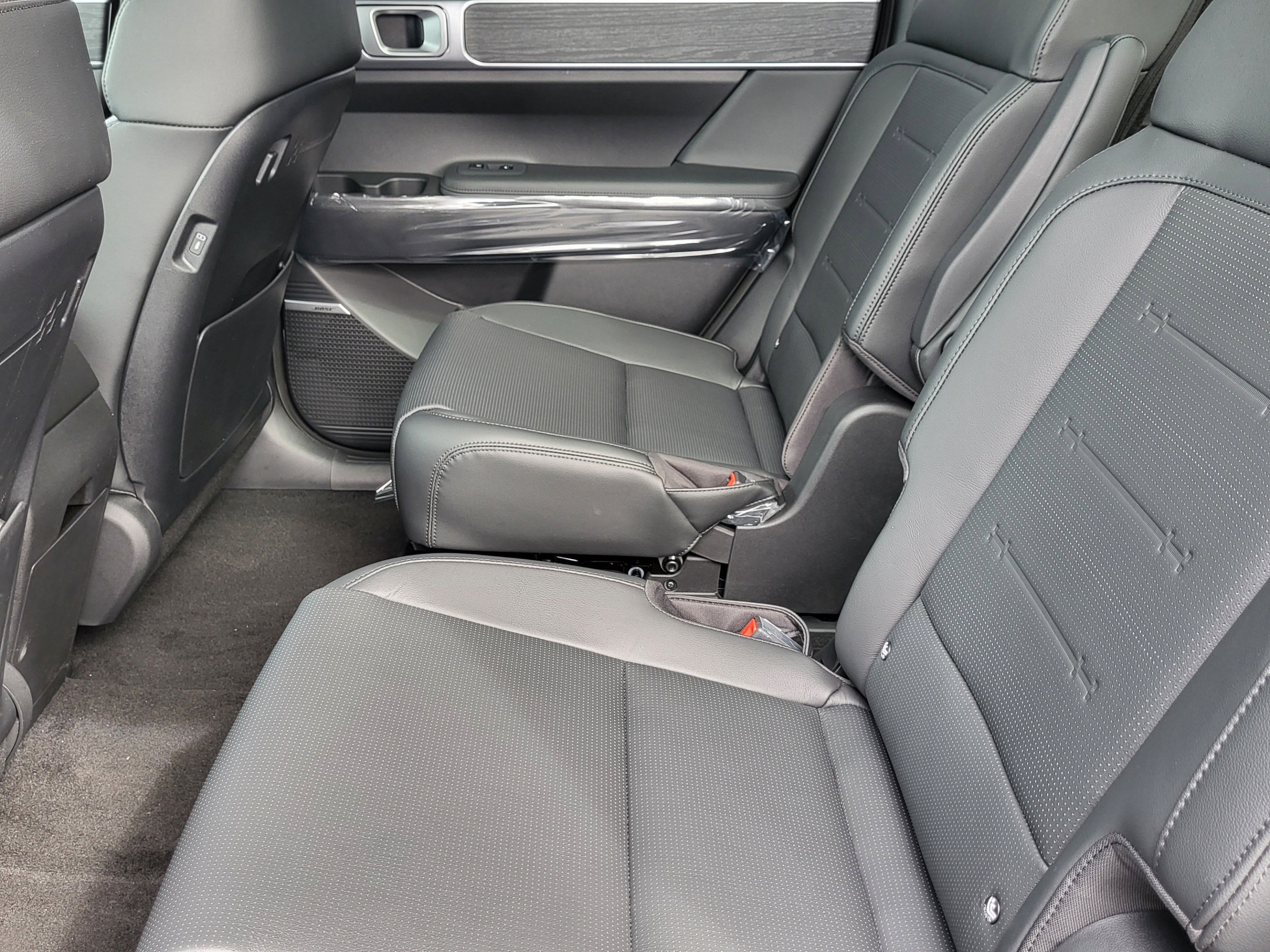 New 2026 Hyundai Santa Fe Limited AWD/4WD image 16