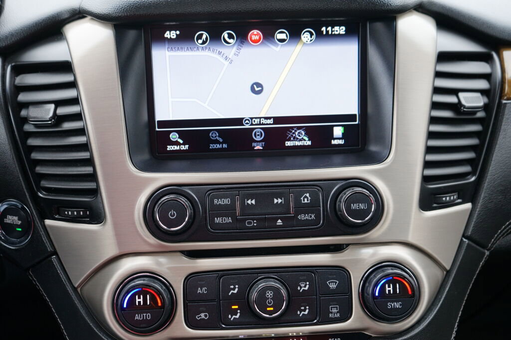 Used 2016 GMC Yukon XL Denali w/ Open Road Package image 26