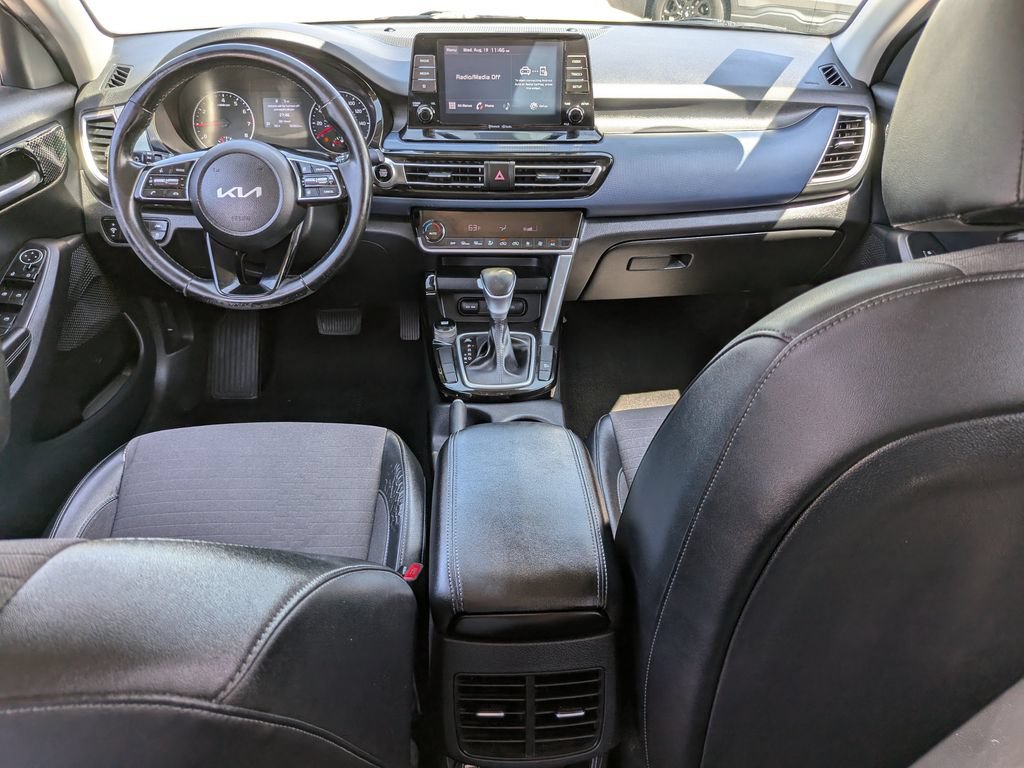 Used 2023 Kia Seltos S FWD image 15