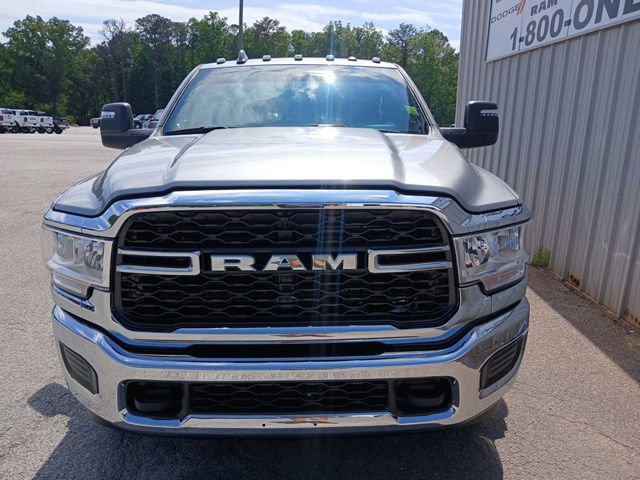 Used 2024 RAM 3500 Tradesman w/ Chrome Appearance Group AWD/4WD image 14