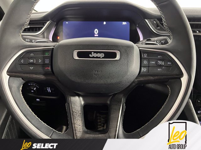 Used 2023 Jeep Grand Cherokee L Limited AWD/4WD image 15