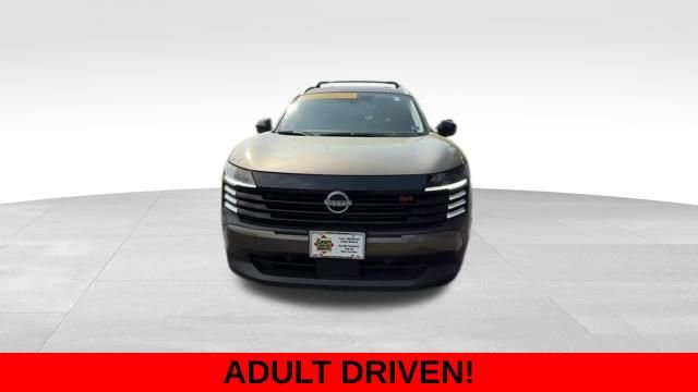 Used 2026 Nissan Kicks SR w/ Cold Weather Package video 2