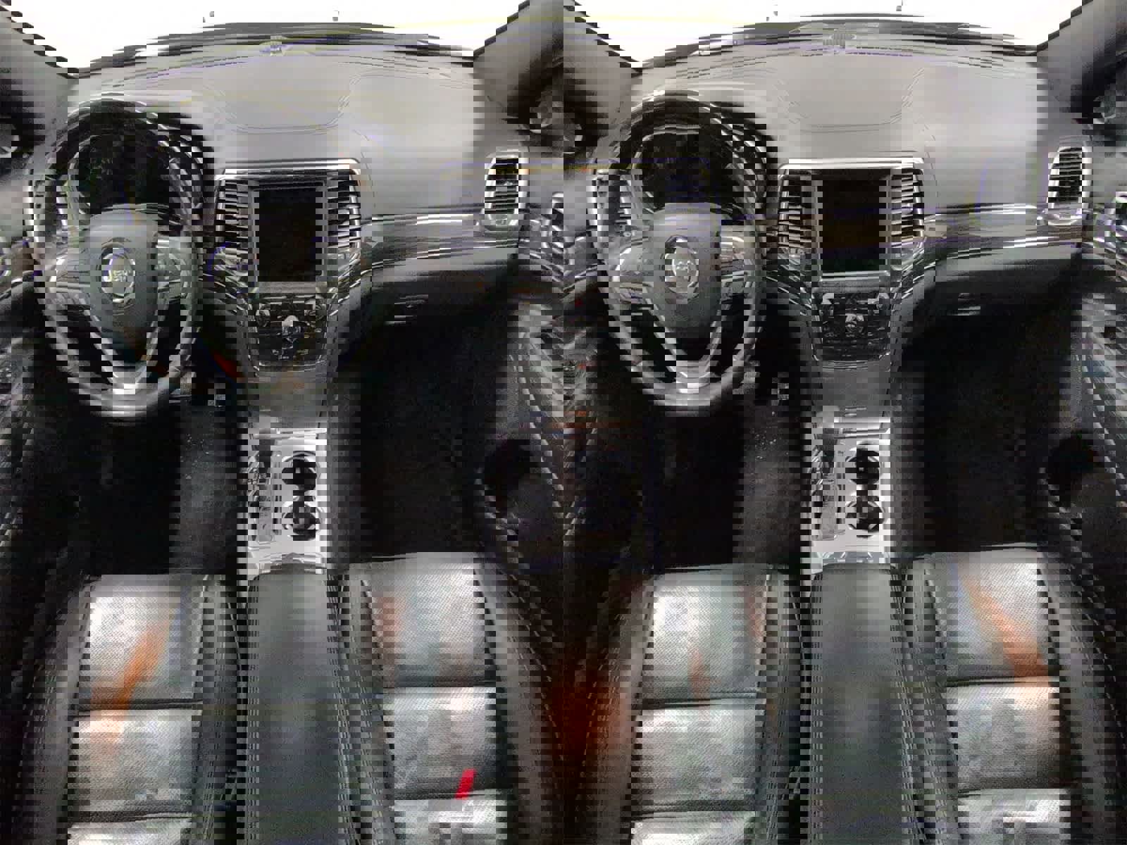 Used 2018 Jeep Grand Cherokee Overland image 16